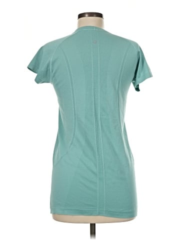Lululemon Athletica Short Sleeve T-Shirt (view 2)