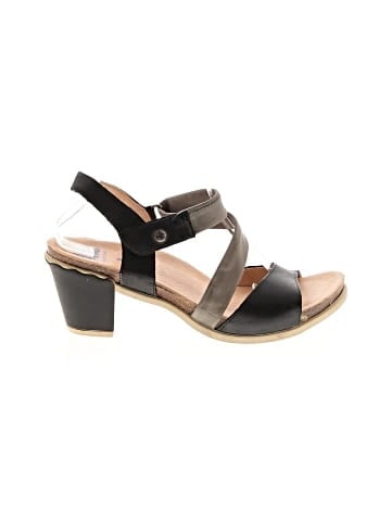 Wanda Panda Sandals (view 1)