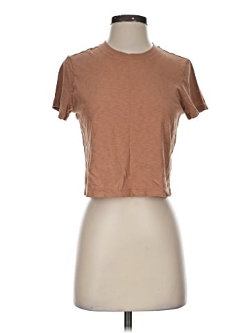 Uniqlo Short Sleeve T-Shirt (view 1)