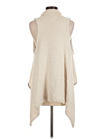 Xhilaration Faux Fur Vest (view 2)