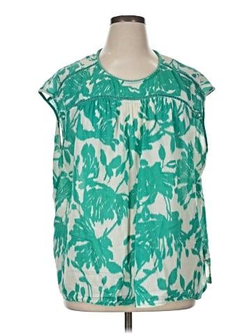 St. John's Bay Sleeveless T-Shirt (view 1)