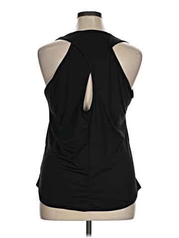 Real Essentials Sleeveless T-Shirt (view 2)