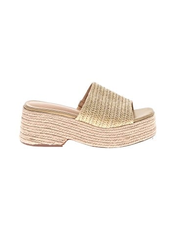 Unbranded Wedges (view 1)