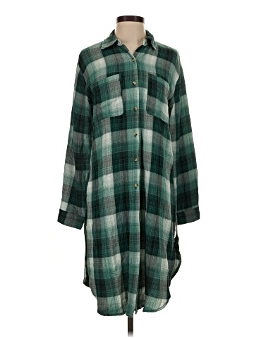 Cato 3/4 Sleeve Button-Down Shirt (view 1)