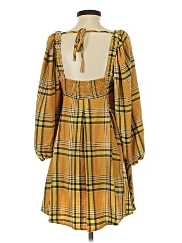 Urban Outfitters Casual Dress (view 2)