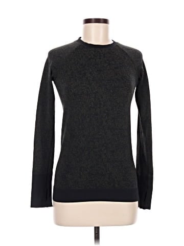 Lululemon Athletica Long Sleeve T-Shirt (view 1)