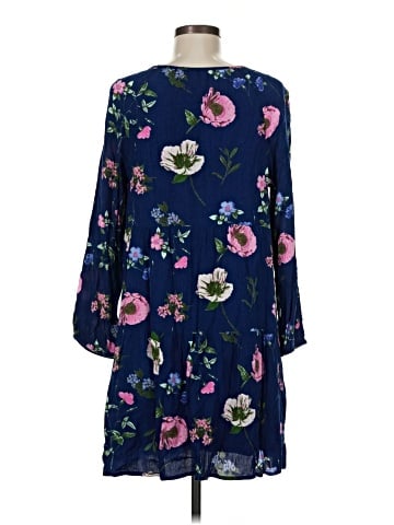 Old Navy Casual Dress (view 2)