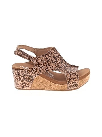 Very G Wedges (view 1)