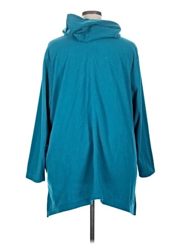 Catherines Poncho (view 2)