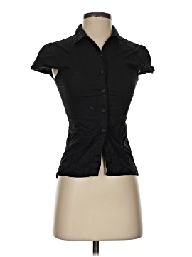 Brandy Melville Sleeveless Button Down Shirt