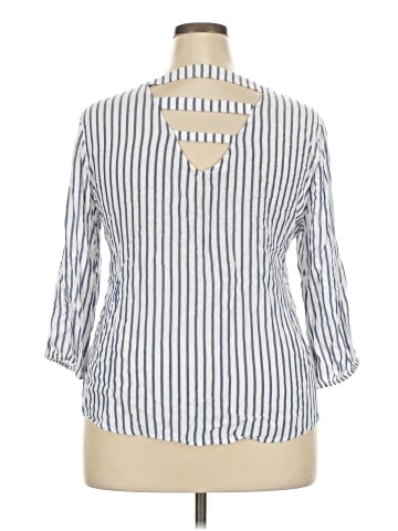 Maurices 3/4 Sleeve Blouse (view 2)
