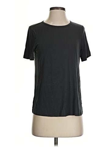 Old Navy Short Sleeve T-Shirt (view 1)