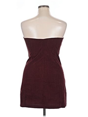 Urban Outfitters Casual Dress (view 2)