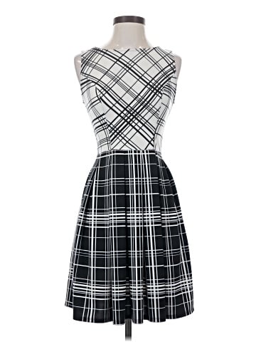 Xhilaration Cocktail Dress (view 1)