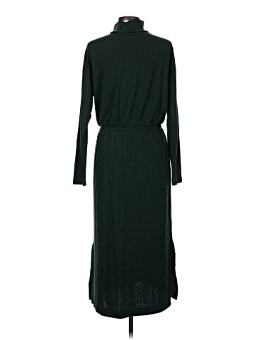 Old Navy Casual Dress (view 2)