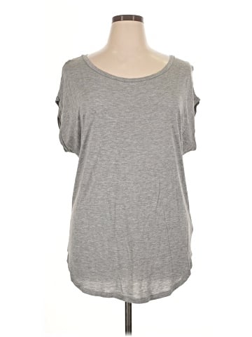 Gap Short Sleeve T-Shirt (view 1)