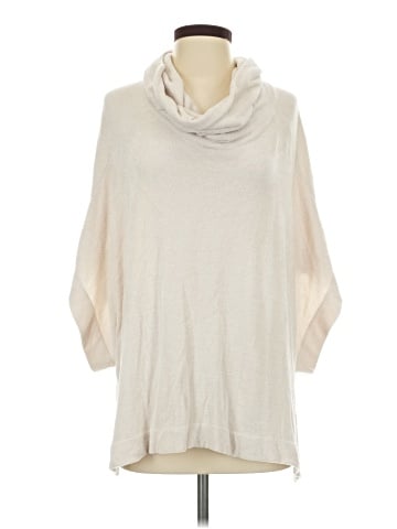 Barefoot Dreams Poncho (view 1)