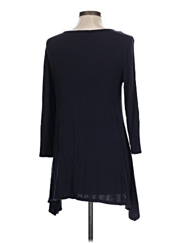 Chelsea & Theodore 3/4 Sleeve Top (view 2)