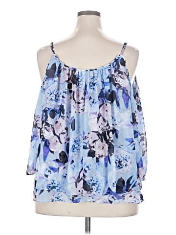 Jennifer Lopez Sleeveless Blouse (view 2)