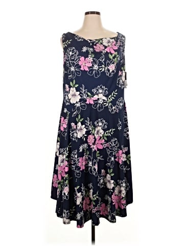 Signature by Robbie Bee Casual Dress (view 1)