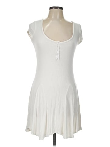 Urban Outfitters Casual Dress (view 1)