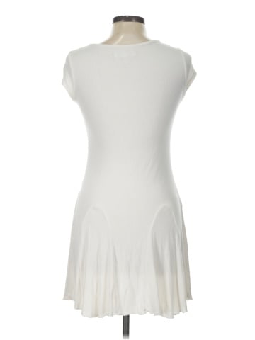 Urban Outfitters Casual Dress (view 2)