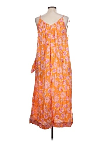 Old Navy Casual Dress (view 2)
