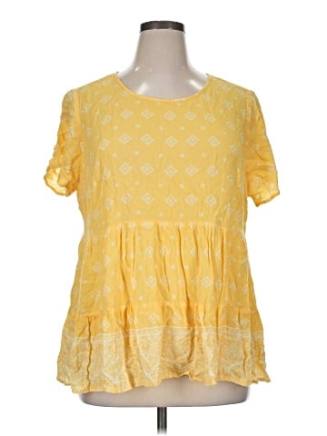 Torrid Short Sleeve Blouse (view 1)