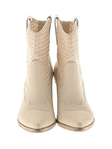 Dolce Vita Ankle Boots (view 2)