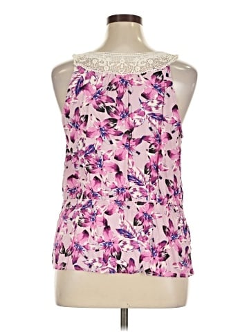 Elle Sleeveless Blouse (view 2)