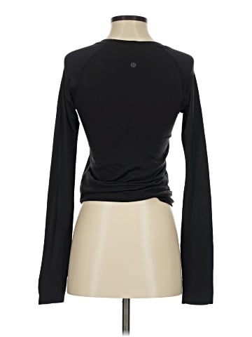 Lululemon Athletica Long Sleeve T-Shirt (view 2)