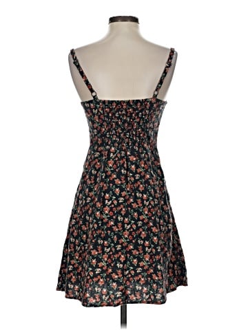 Old Navy Casual Dress (view 2)