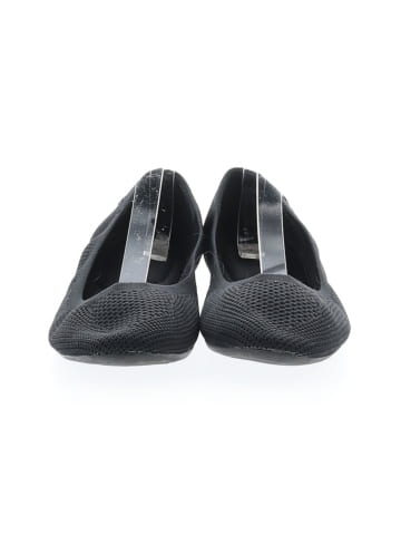 Simply Vera Vera Wang Flats (view 2)