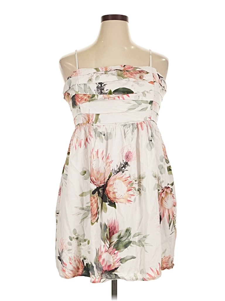 Pre-owned Express Casual Dress In Ivory
