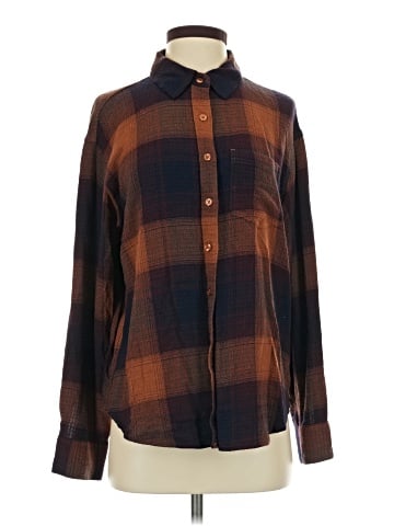 Maurices Long Sleeve Button-Down Shirt (view 1)