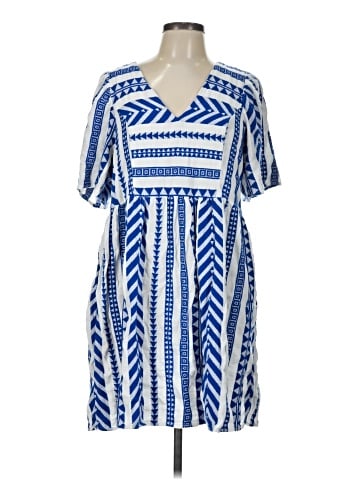 Old Navy Casual Dress (view 1)