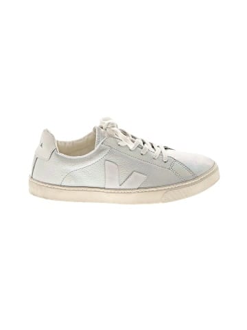 VEJA Sneakers (view 1)