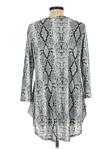 Honeyme 3/4 Sleeve Blouse (view 2)