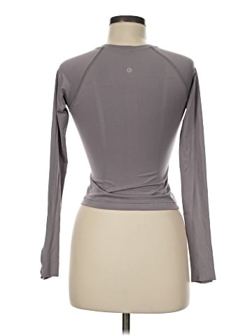 Lululemon Athletica Long Sleeve T-Shirt (view 2)