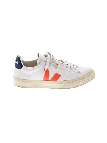 VEJA Sneakers (view 1)