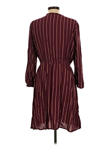 Old Navy Casual Dress (view 2)