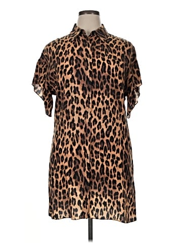 Alice + Olivia Casual Dress (view 1)