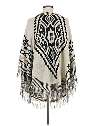Do Everything in Love Poncho (view 2)
