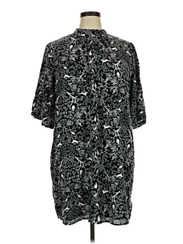 Old Navy Casual Dress (view 1)