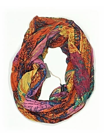 Scarfand Scarf (view 1)