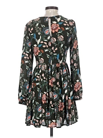 Romeo & Juliet Couture Casual Dress (view 2)