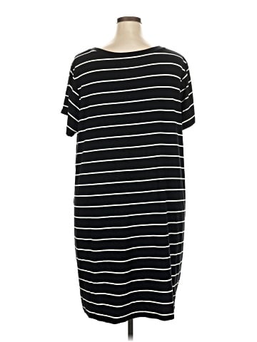 Ava & Viv Casual Dress (view 2)