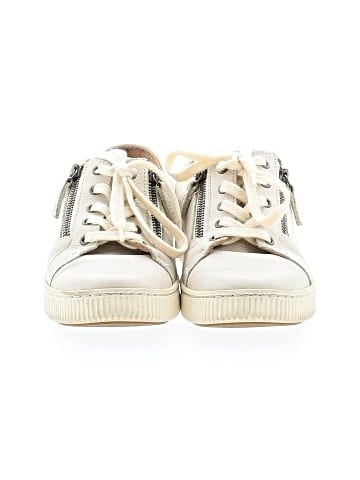 Born Sneakers (view 2)