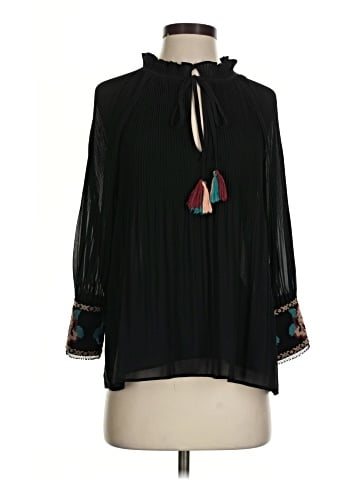 Lulumari 3/4 Sleeve Blouse (view 1)