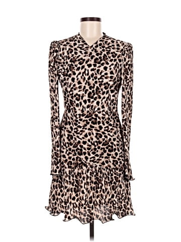 Saylor Casual Dress (view 1)